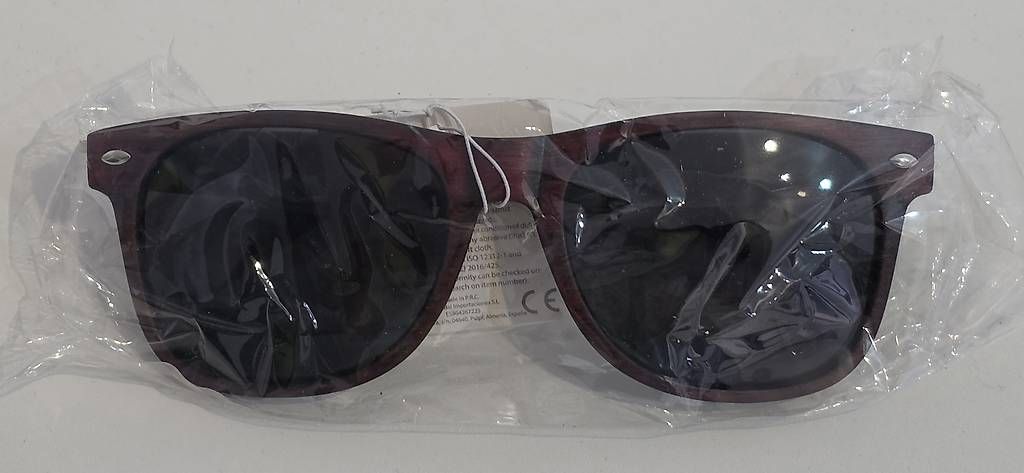 Occhiali & Lenti: Lunette de soleil Rhône Fm. – Usato da Bevaix venduto da Nounoursch