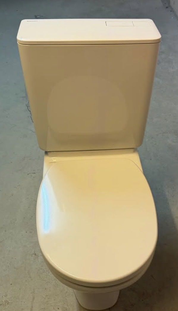 Laufen WC: stand wc laufen – Usato da sargans venduto da arbon-