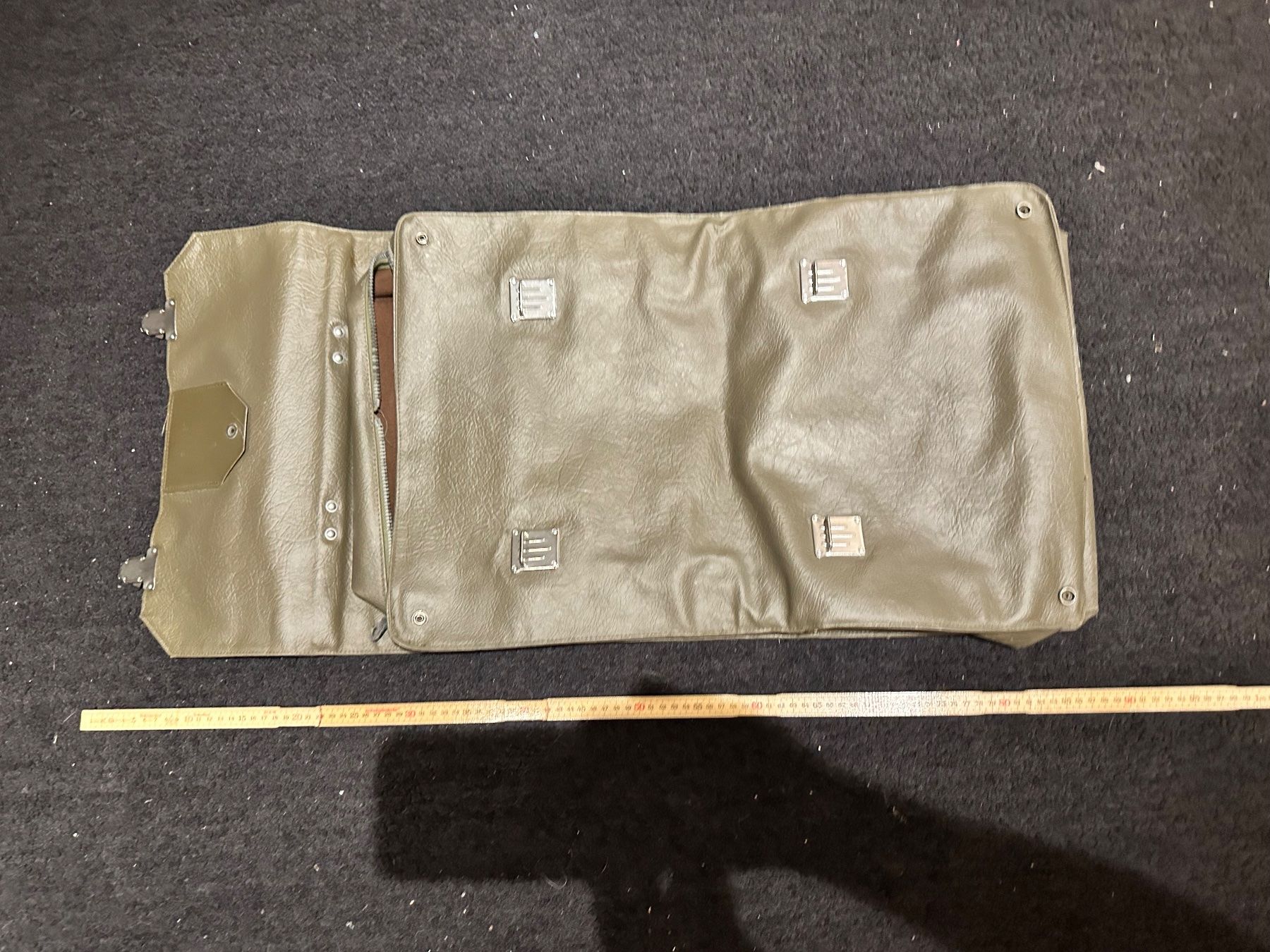 Schweizer Armee Taschen: Militär Tasche – Gebraucht aus Emmenbrücke von Kewa100 1