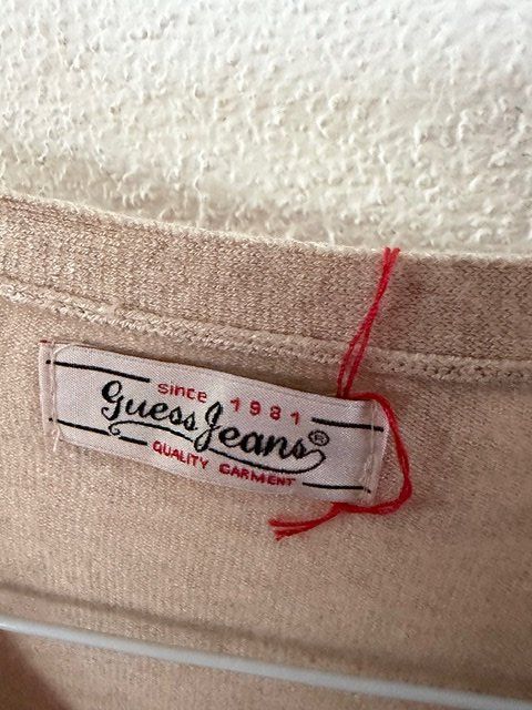 Guess Giacche & Cappotti: Guess Mädchenstrickjäckchen- leichter Cardigan – Usato da Mehlsecken venduto da Helly21 2