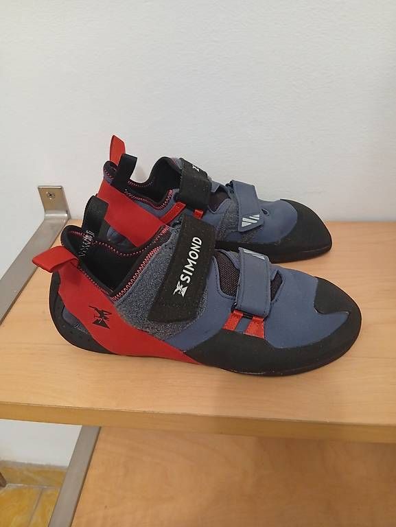 Herrenschuhe: Chausson de grimpe Simond – Gebraucht aus Echichens von Rootsboy