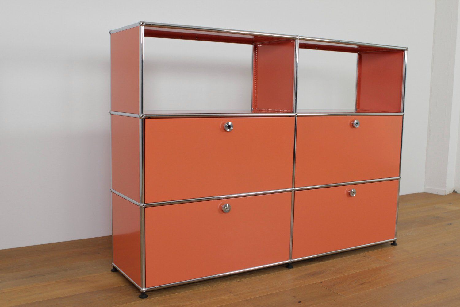USM Scaffali: USM Haller Highboard // UPCYCLED // NEUE FARBEN – Nuovo (secondo la descrizione) da Affoltern am Albis venduto da StudioStandard 2