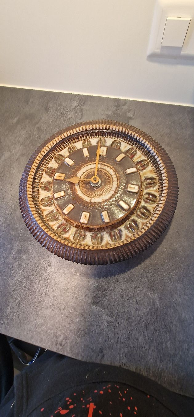 Stand- & Wanduhren: horloge murale vintage – Gebraucht aus Moutier von ste_z7jz