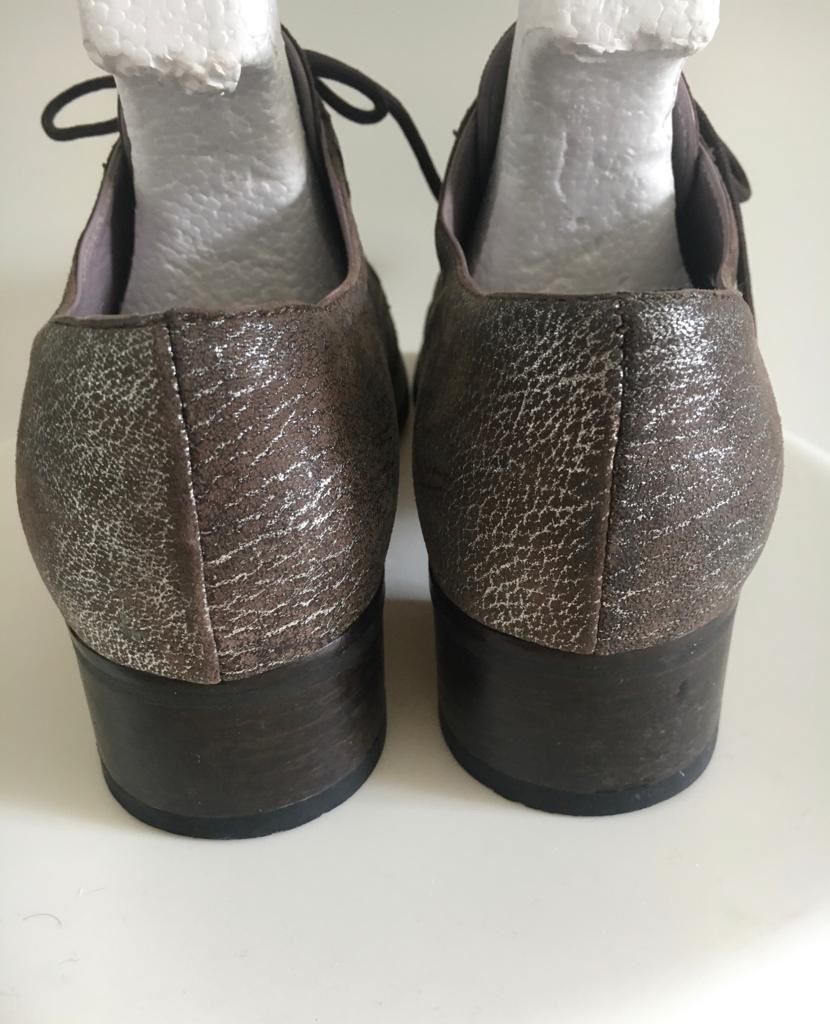 Maliparmi Damenschuhe: Maliparmi Schuhe, Gr 37 1/2, Leder, Silber/grau – Gebraucht aus Dornach von Snow54 9