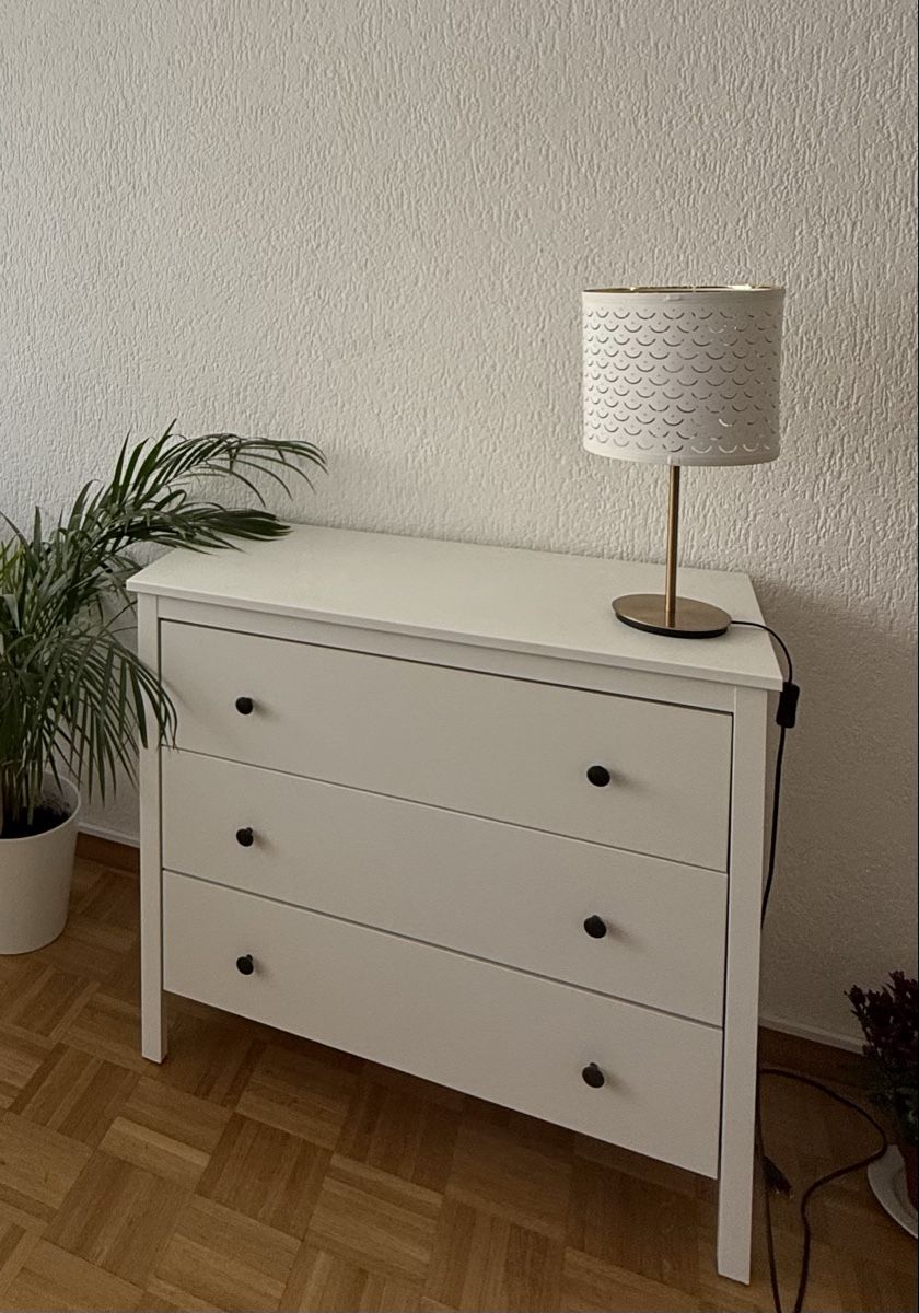 Ikea Cassettiere: Commode IKEA en bon état! – Usato da Genève venduto da yul_jpr7