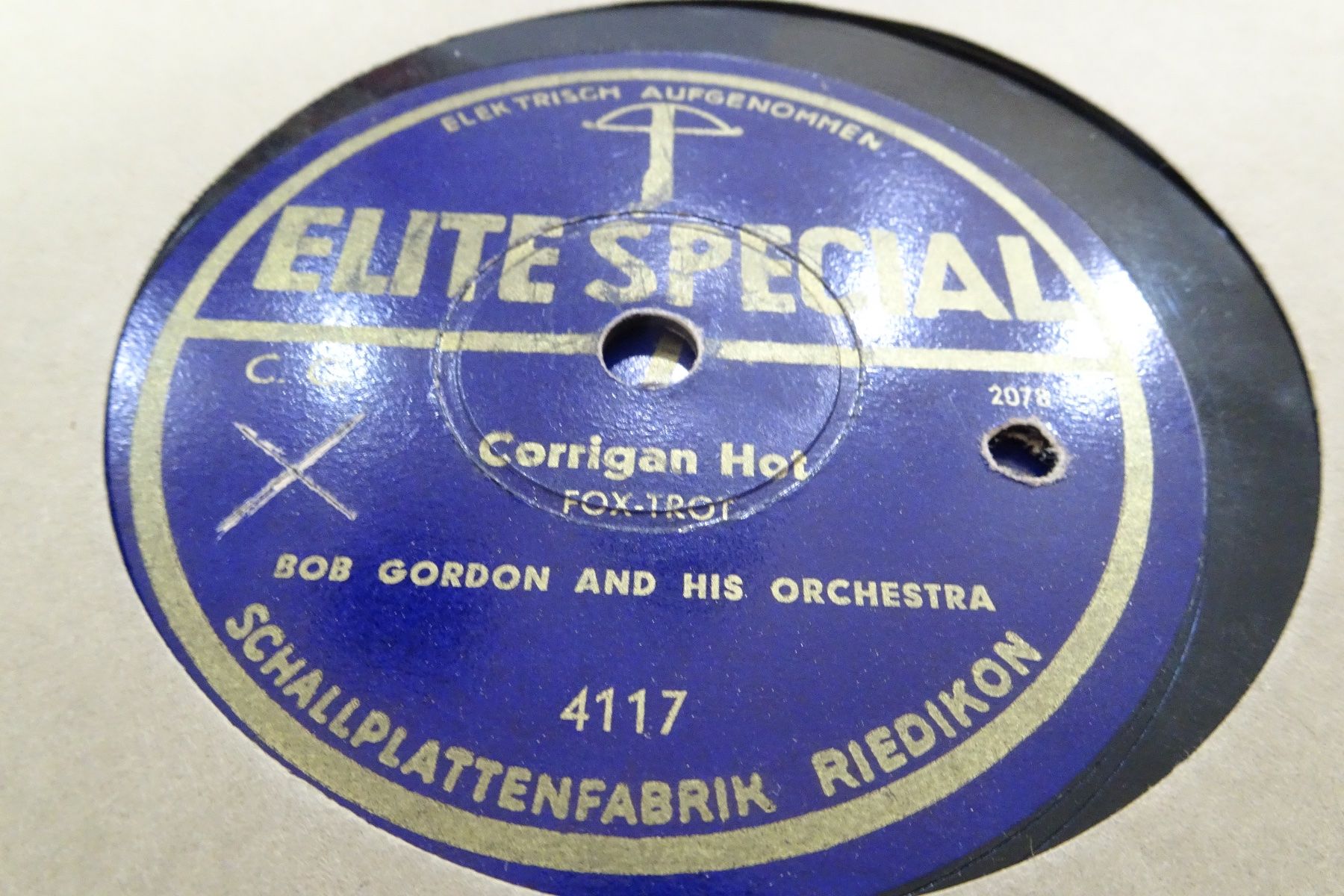 Vinyles: DISQUES 78 TOURS – D'occasion à Lausanne par Leag