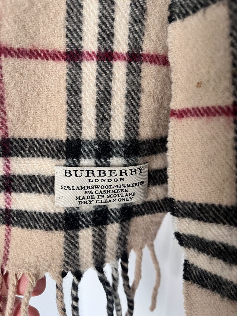 Burberry Foulards & écharpes: Burberry Wool Blend Scarf  – D'occasion à Lausanne par Danash 1