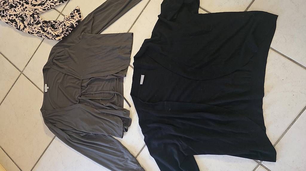 Kleiderpakete: Damen-Kleiderpaket Gr. XL 44/48 – Gebraucht aus Seewen SO von wit_6lph 1