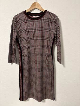 Schönes Kleid mit Karomuster von EDC, Grösse M!