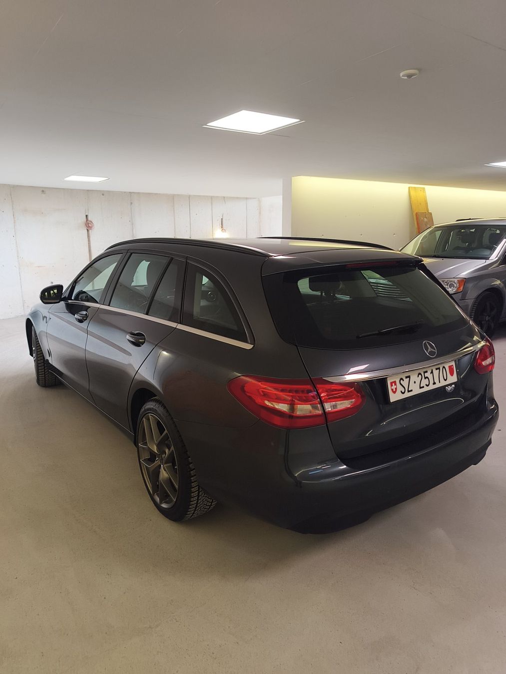 Mercedes-Benz Automobili: Mercedes-Benz C-220 – Usato da Pfäffikon SZ venduto da sch_s7zw 1