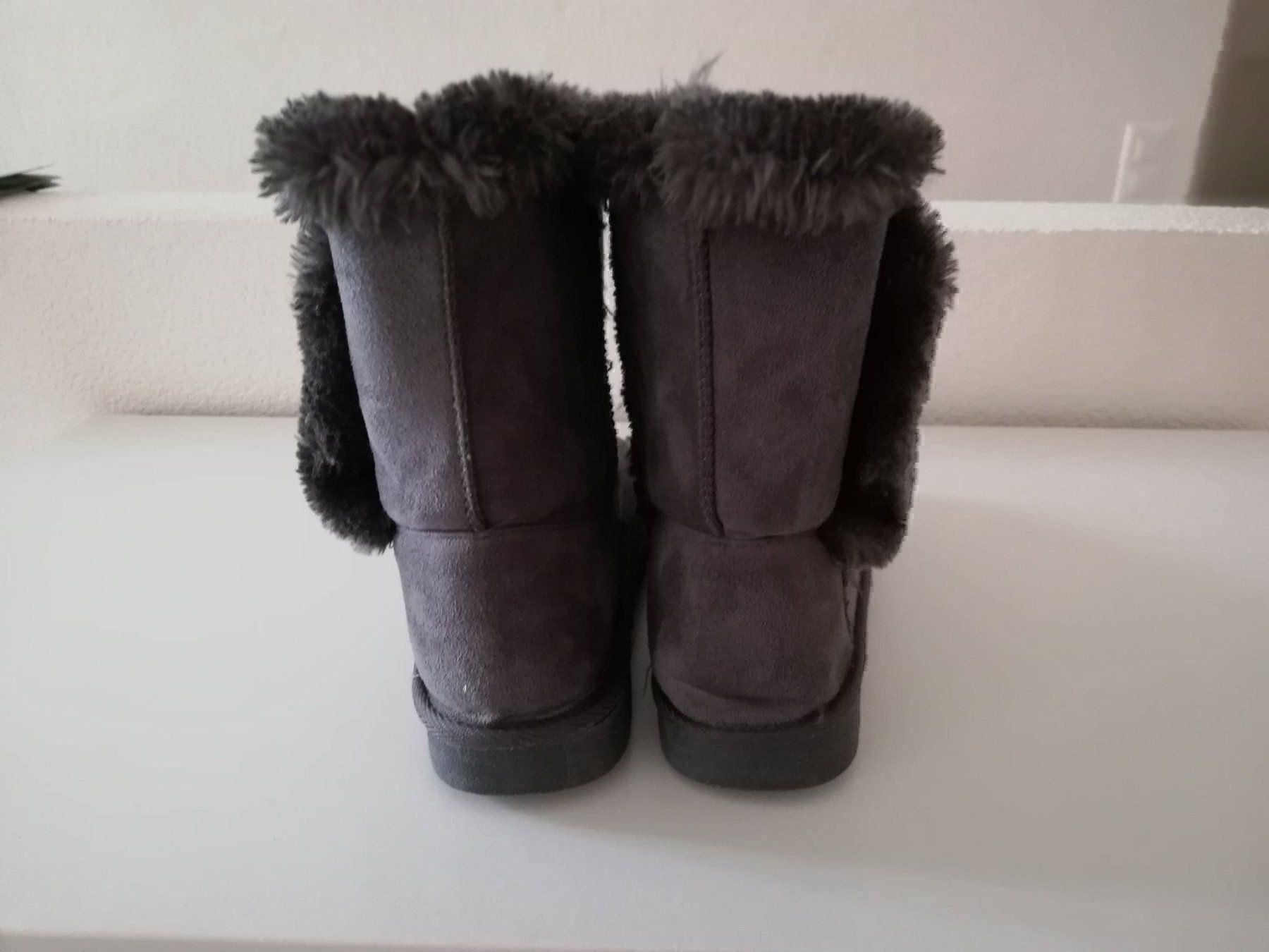Chaussures femmes: Winter Boots – D'occasion à Mendrisio par ann_d9pf 2
