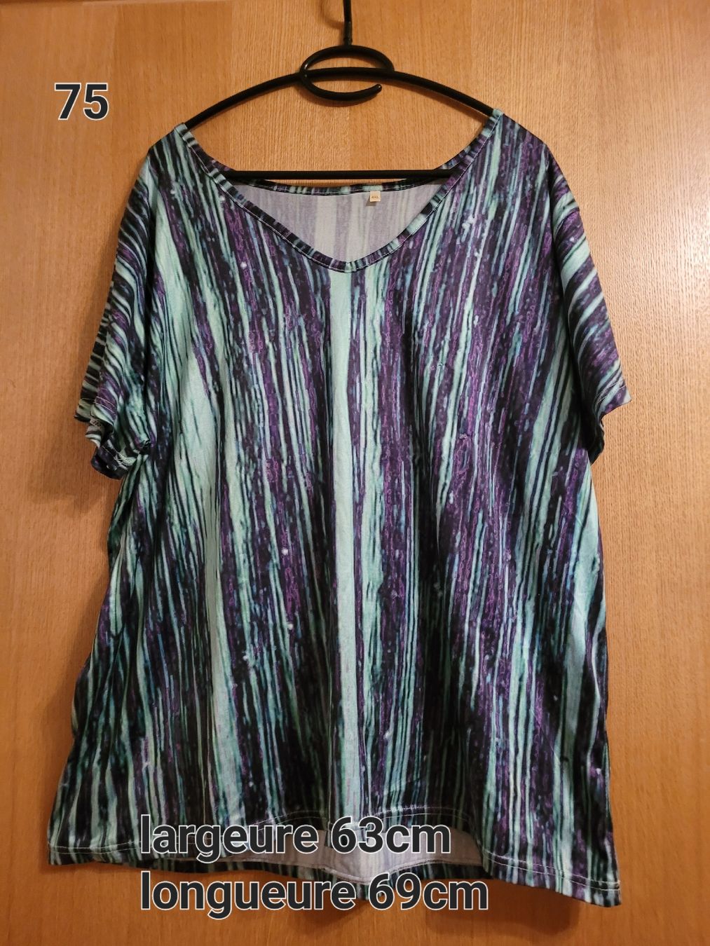 T-shirts: t-shirt – D'occasion à St-Maurice par Didote