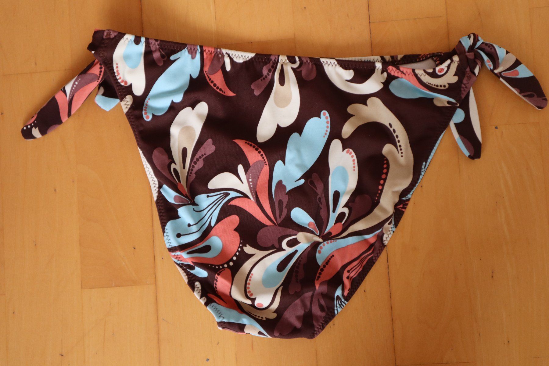 Lahco Badekleider & Bikinis: Bikinihose / Badehose, Lahco, Gr. 42 – Gebraucht aus Wattwil von diamant1 1