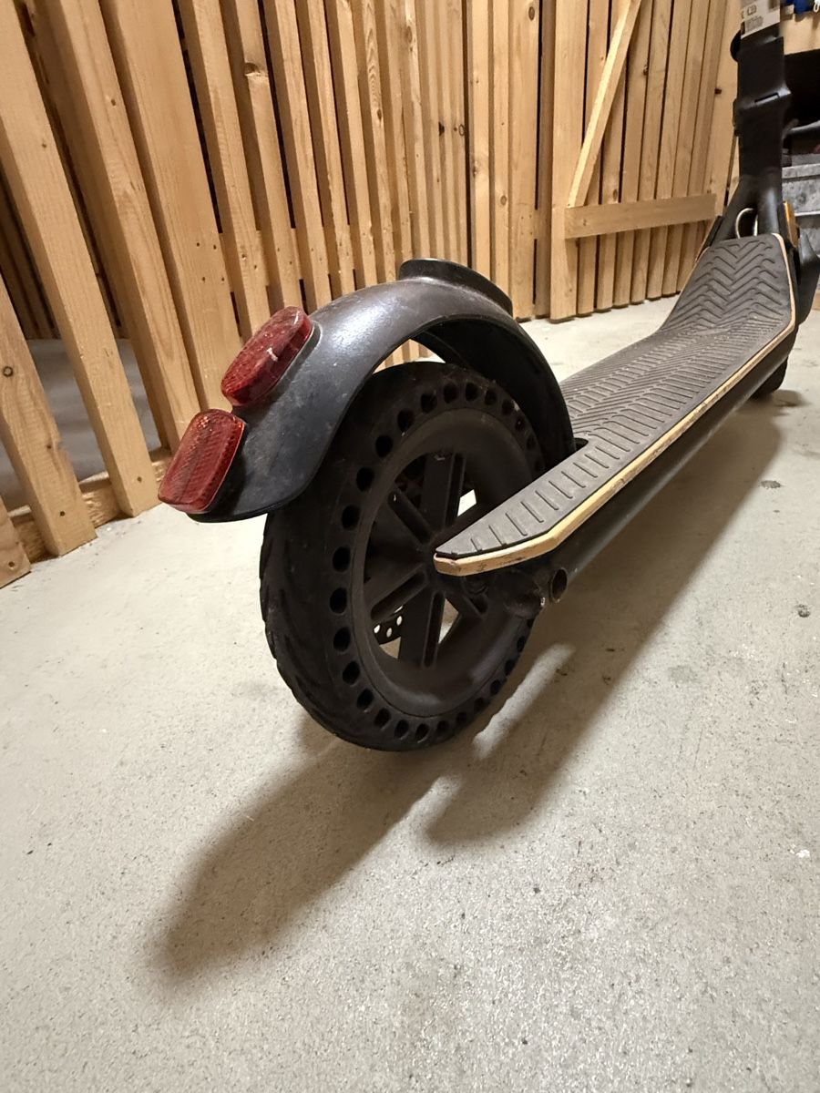 Scooter: E-Scooter  – Difettoso da Kriens venduto da flo_c8r8 2