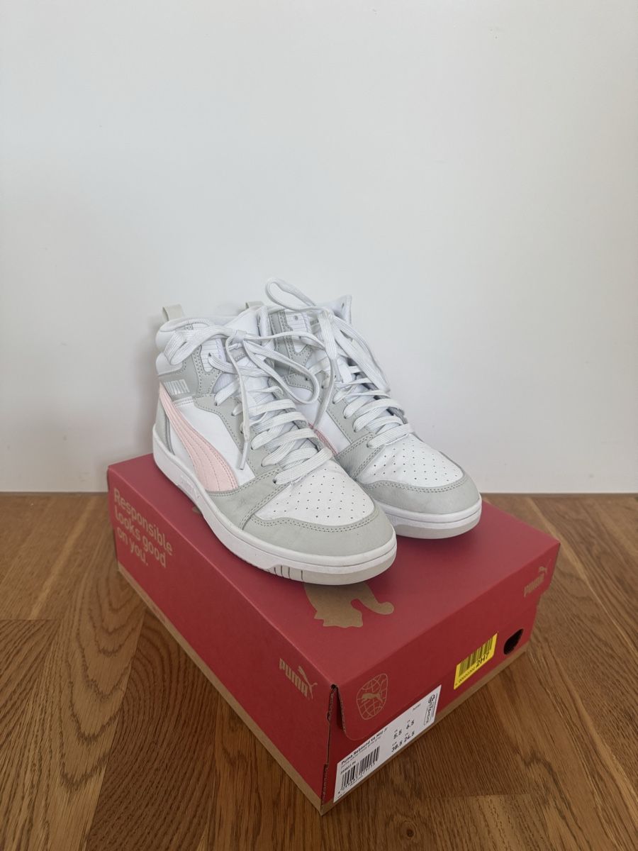 Puma Scarpe per ragazze: PUMA Sneakers 38.5 WIE NEU – Usato da Hüttikon venduto da MacDani