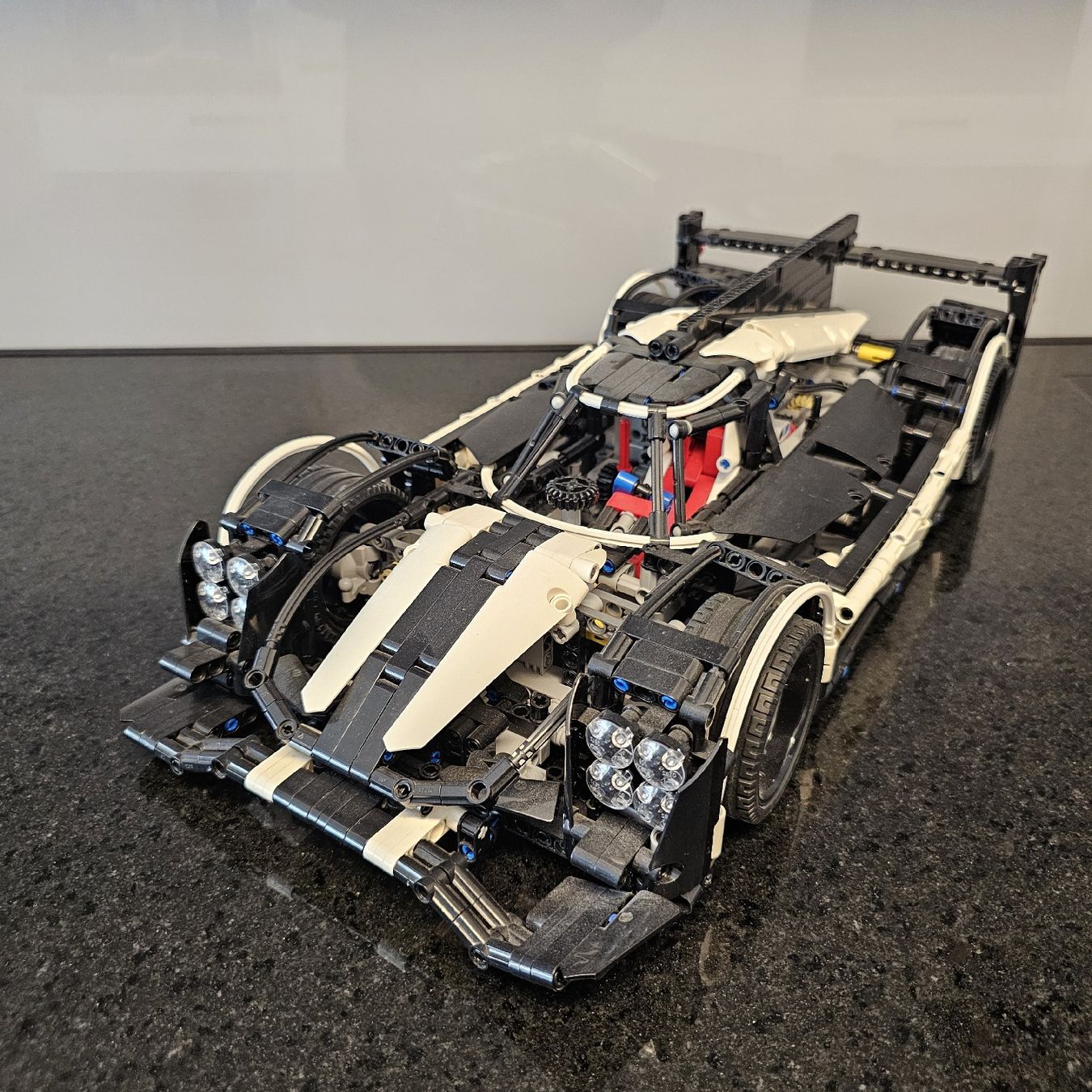 Baukästen: Klemmbaustein Auto ,,Porsche le Mans,, – Neu (gemäss Beschreibung) aus Luzern von CyrillUe