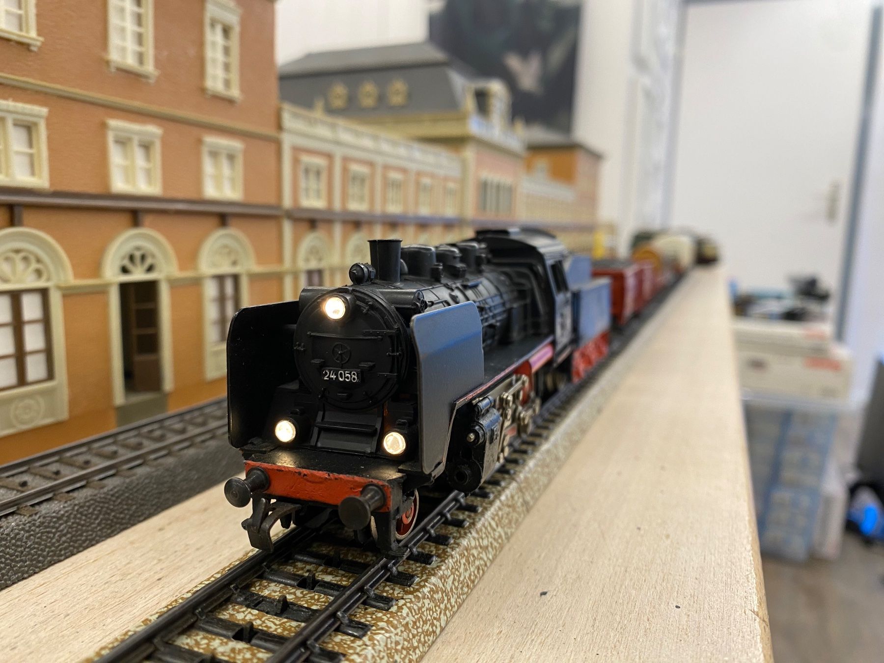 Märklin Modellini di ferrovie: Märklin 3003 DB BR24 Einsteigerset – Usato da Lupsingen venduto da New-Haven 1