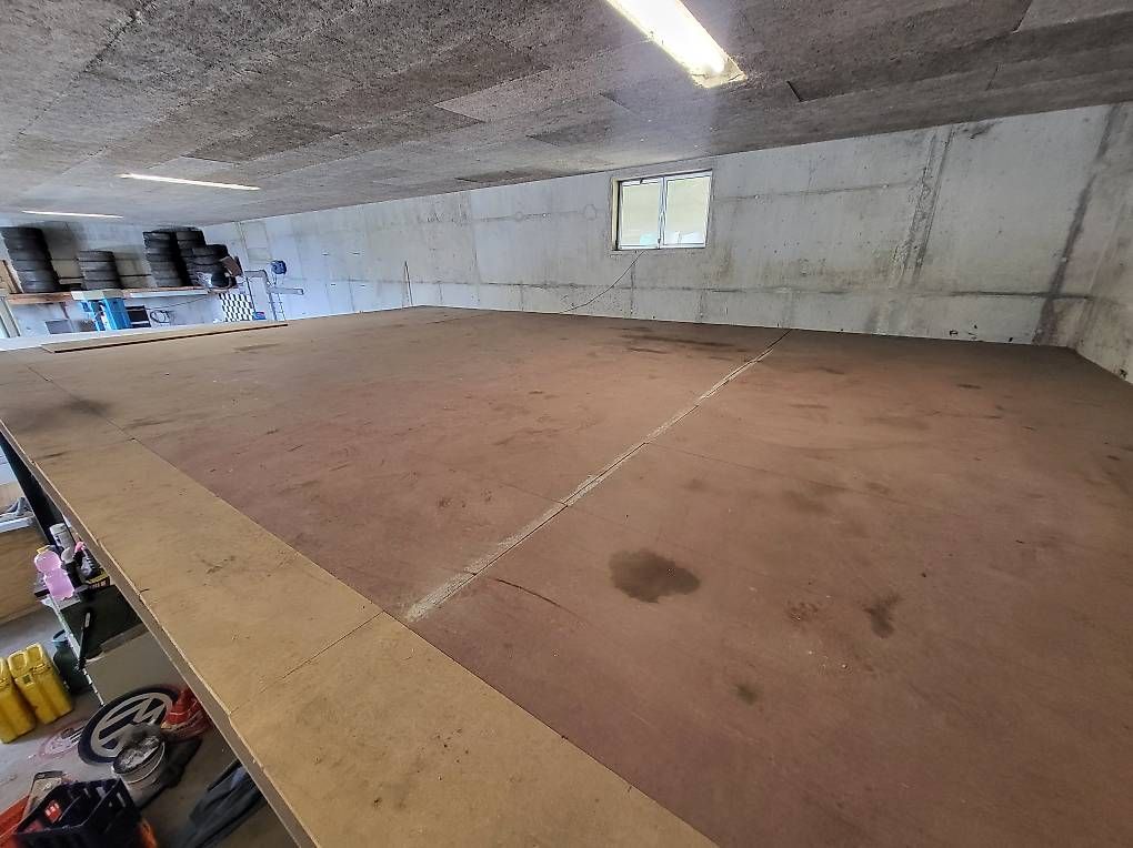 Pareti & Soffitti: Spanplatten zu Verschenken – Usato da Bern venduto da Pulcietta 1