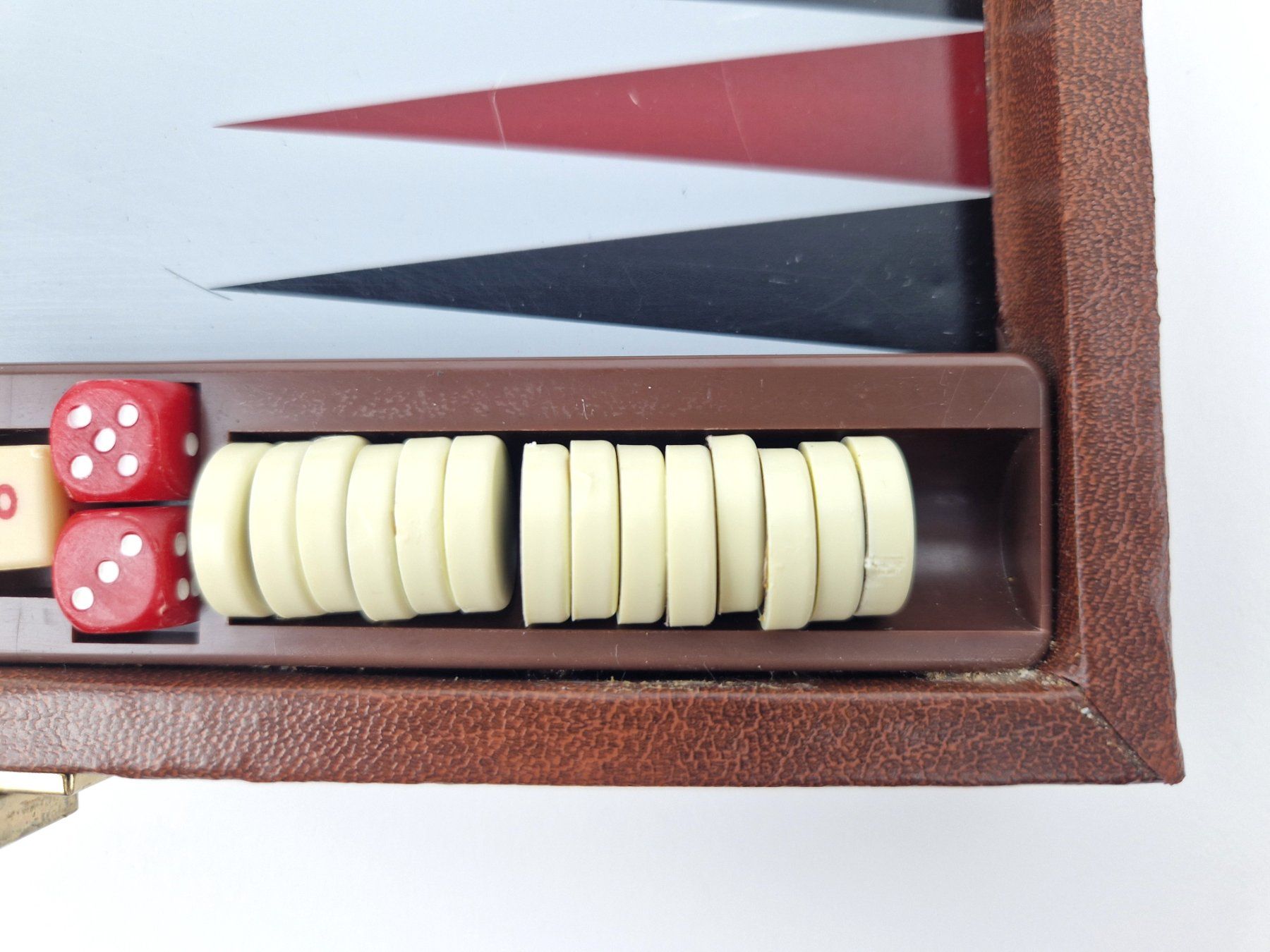 Giochi: Backgammon Koffer 90er, Visa Center der SBV später UBS – Usato da Basel venduto da Restwert_Basel 8