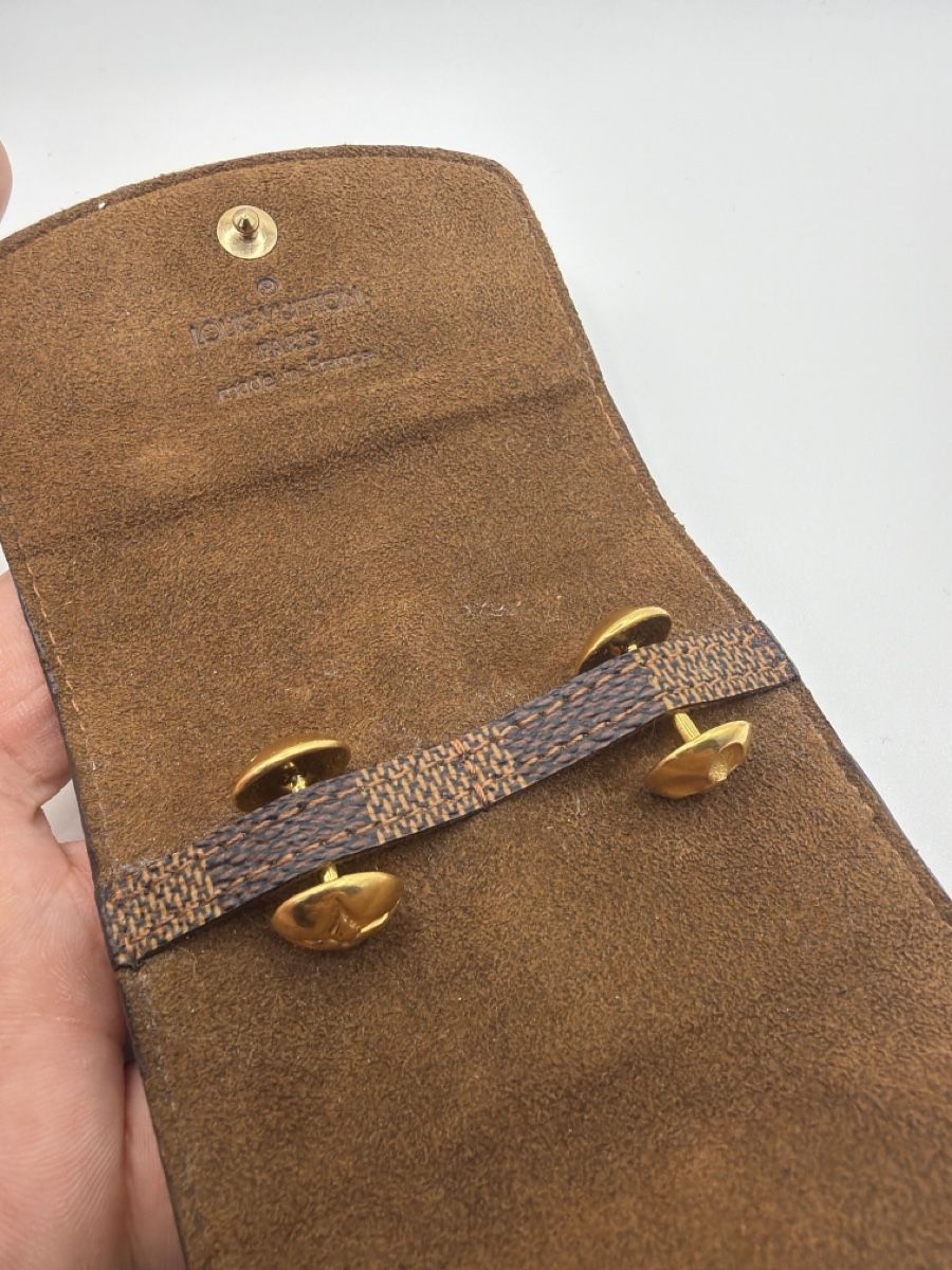 Louis Vuitton Gemelli: Manschettenknöpfe Louis Vuitton  – Usato da Horw venduto da Mm-watch 3