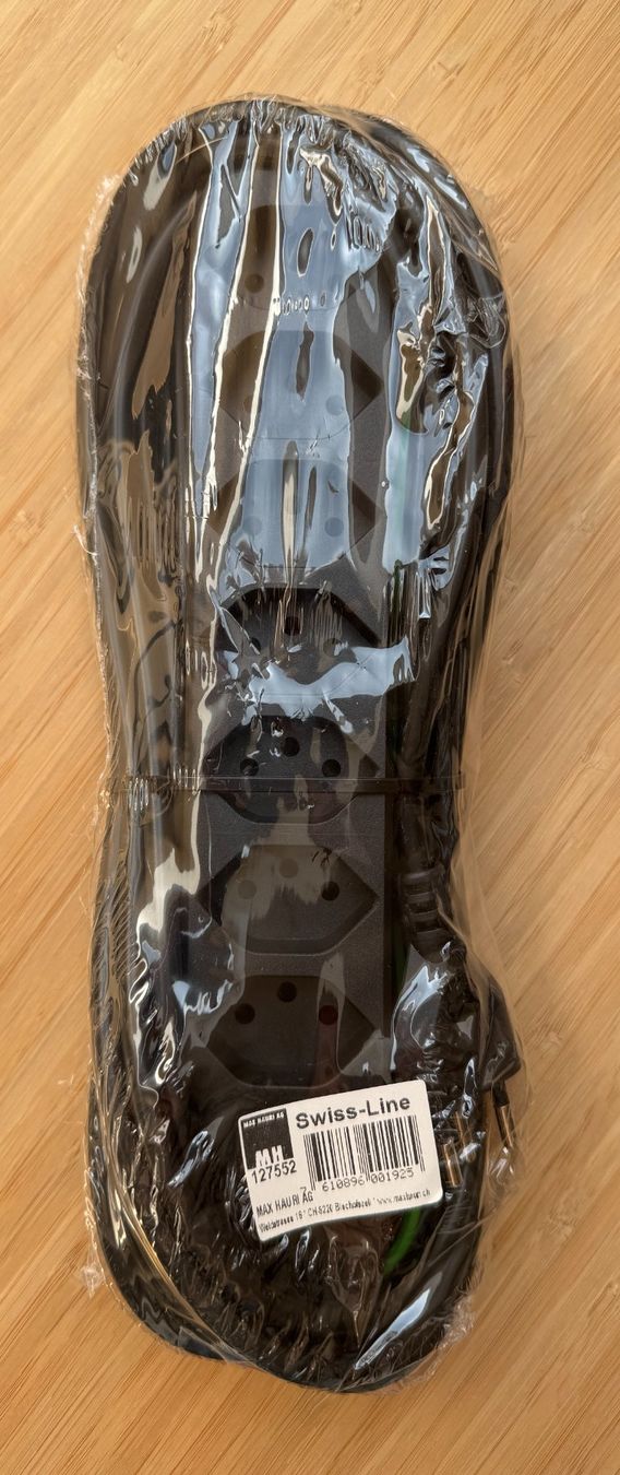 Stecker: Steckdosenleiste, 7 Steckplätze, Magnetisch – Neu und originalverpackt aus Winterthur von YaV