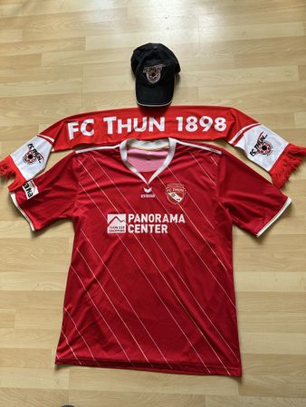 Trikot, Schal und Kappe FC Thun