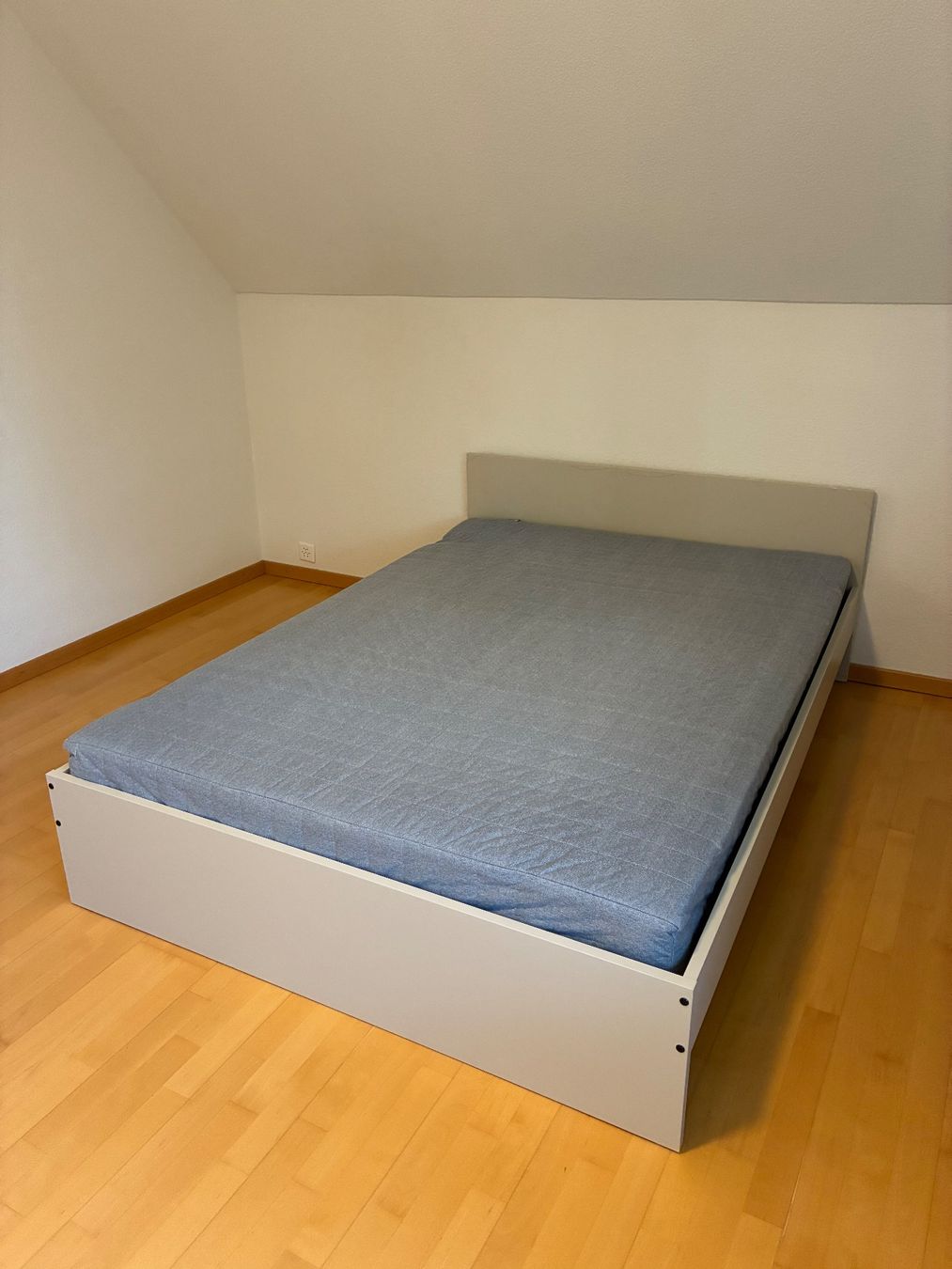 Ikea Letti: Doppelbett 140x200+Lattenrost+Matratze – Usato da Zürich venduto da Ari_DP 1
