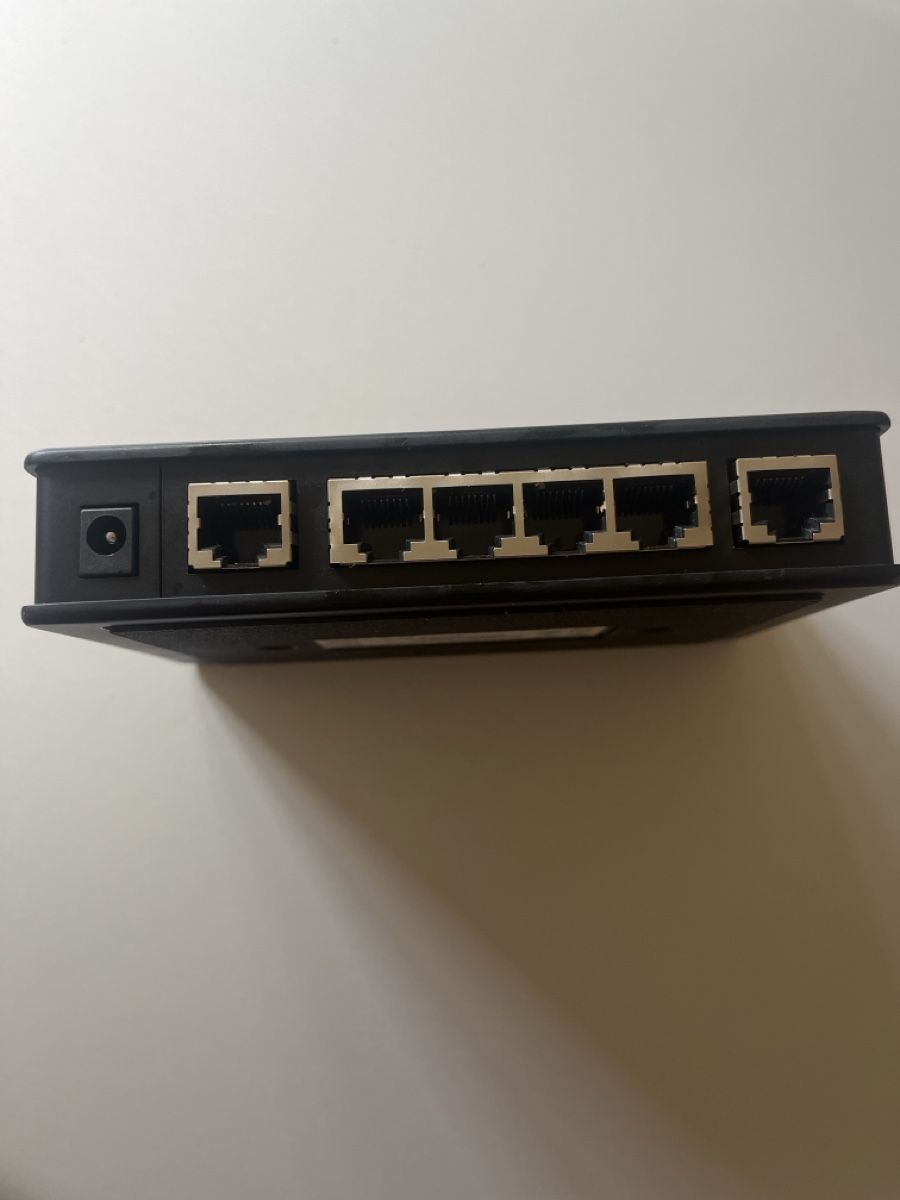 Studioequipment: Motu AVB Switch – Gebraucht aus Bern von MelMercury 2