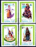 AJMAN 1968 KOSTÜME 4 MARKEN GESTEMPELT - MA79