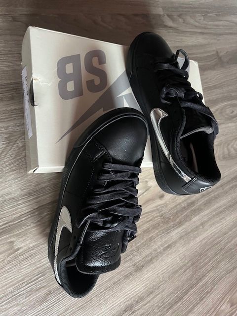 Nike Scarpe da donna: NIKE SB Zoom Blazer Sneaker, Gr. 40 Neu – Nuovo (secondo la descrizione) da Neerach venduto da romiping 4