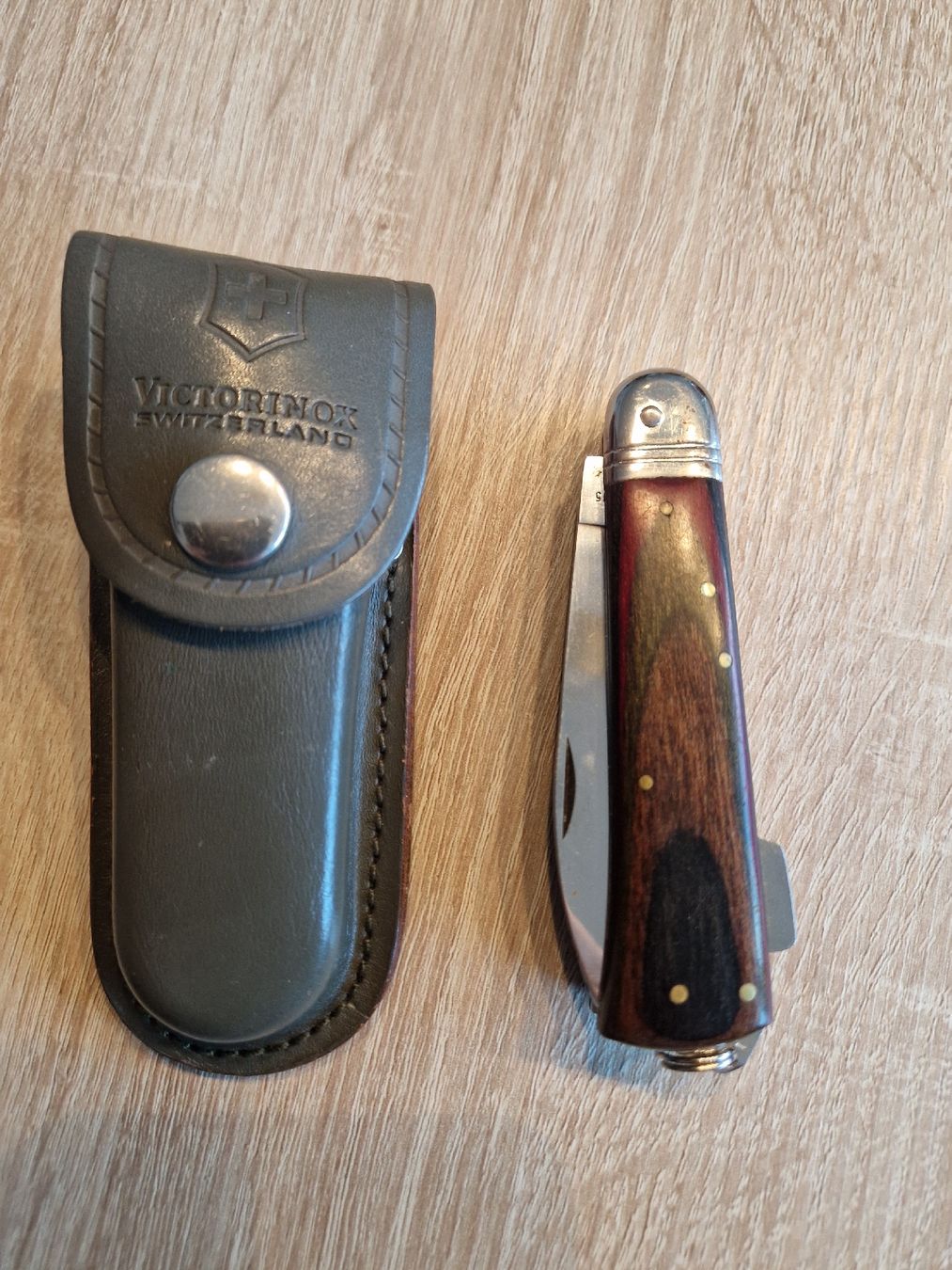 Coltelli tascabile: Sackmesser mit Holzschaft, neuwertig – Usato da Kriens venduto da Ich_biete