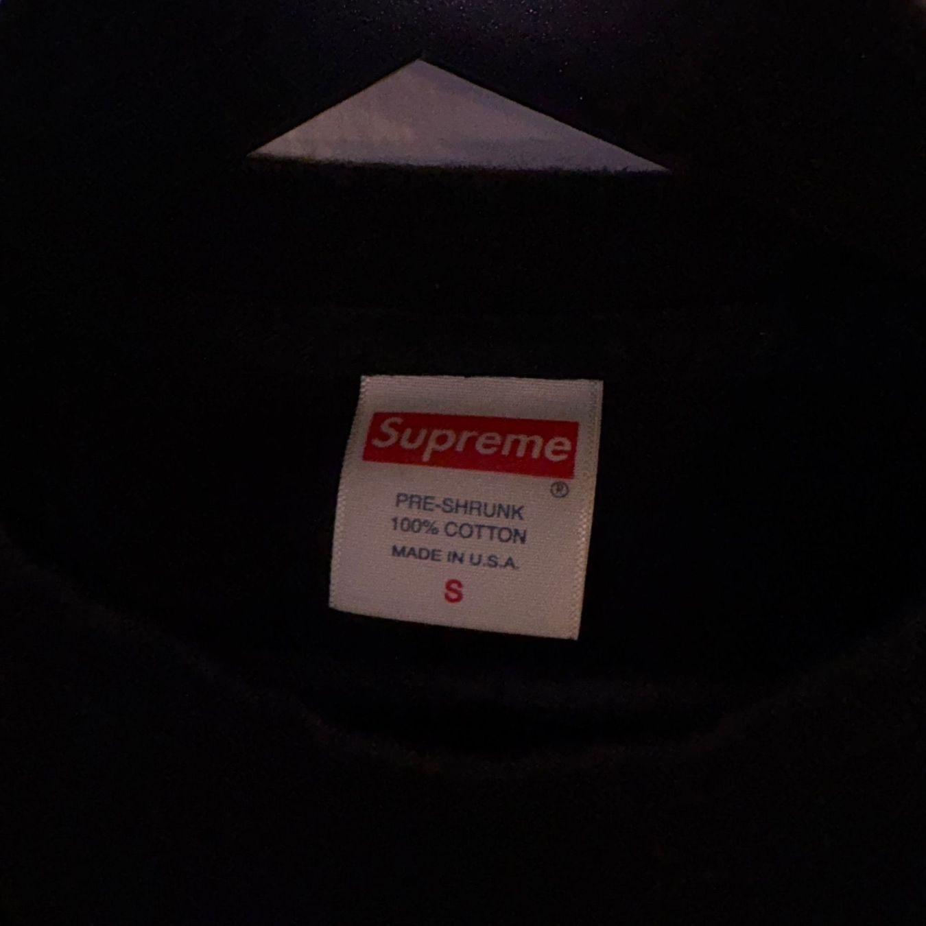Supreme T-shirts: Supreme Tee – Neuf (Voir description) à Bern par gia_jqj7 1