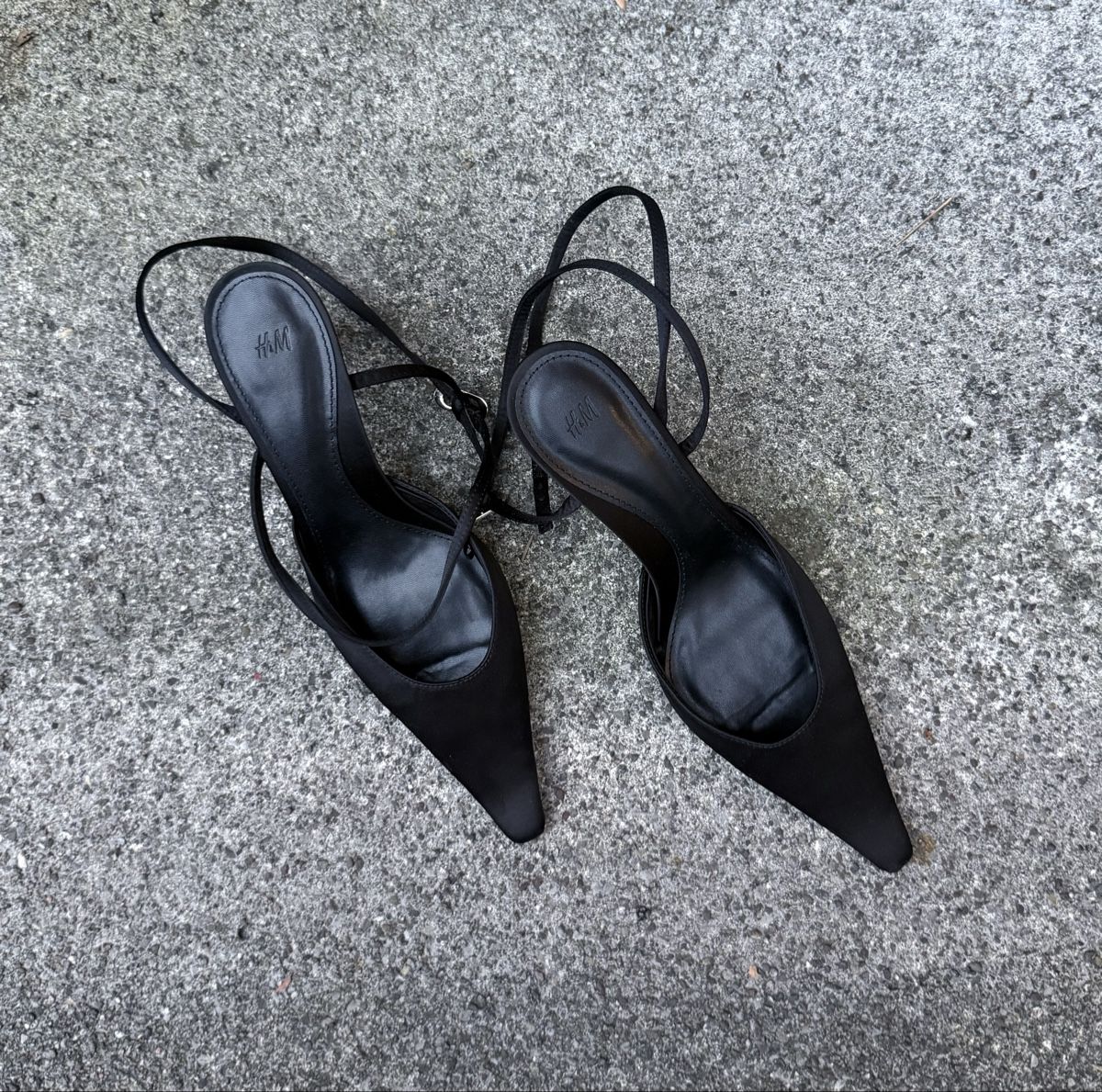 Scarpe da donna:  Riemchenpumps  schwarz Kitten Heels – Usato da Siebnen venduto da koschitoschi 2