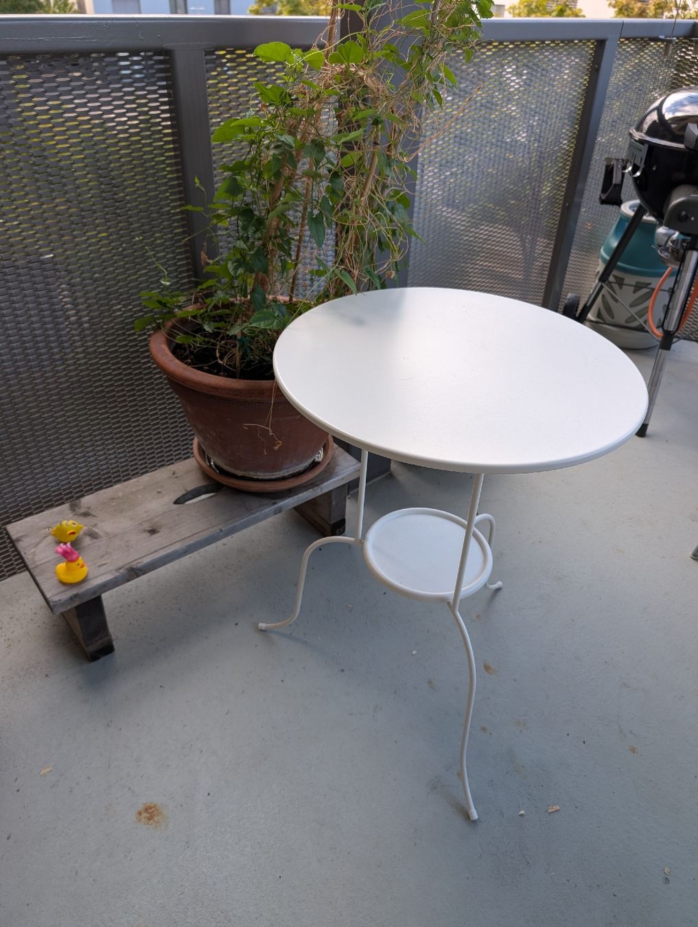 Ikea Tables: Ikea Metalltisch – D'occasion à Zürich par car_9hwv 3