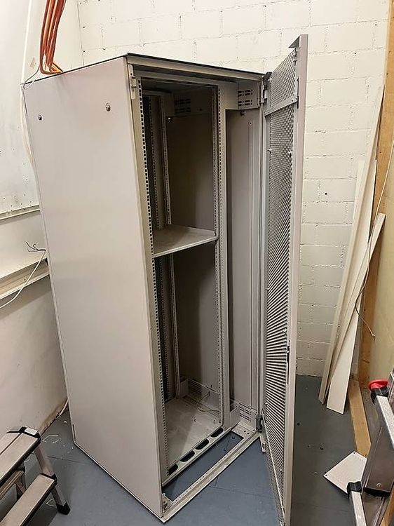 Rittal Rack - Serverschrank (Gebraucht) in Herisau für CHF 45 – nur ...