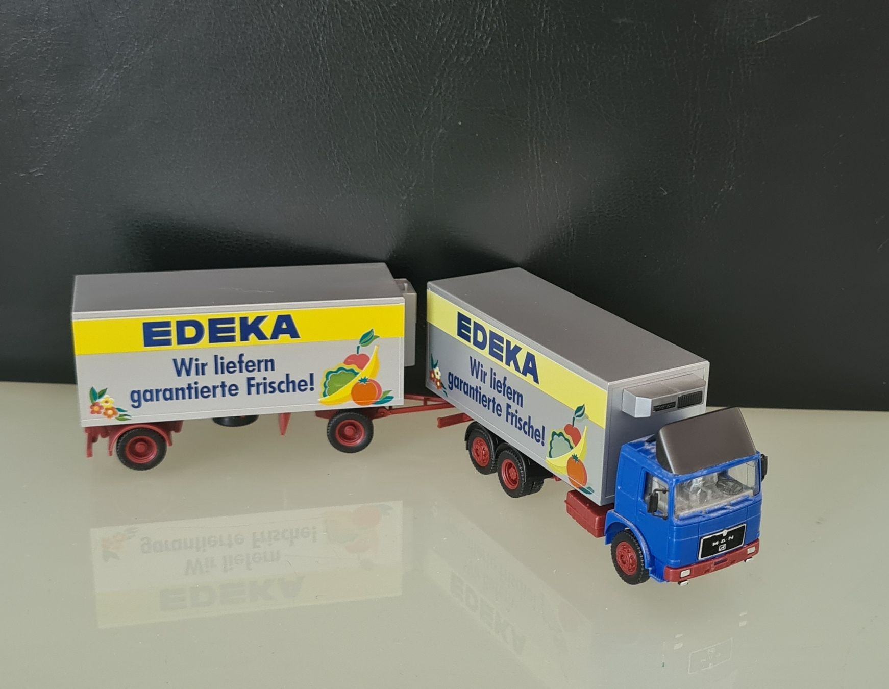 Herpa Modellini d'auto: Herpa Modell MAN LKW mit Anhänger – Usato da Uetendorf venduto da myhome12 1