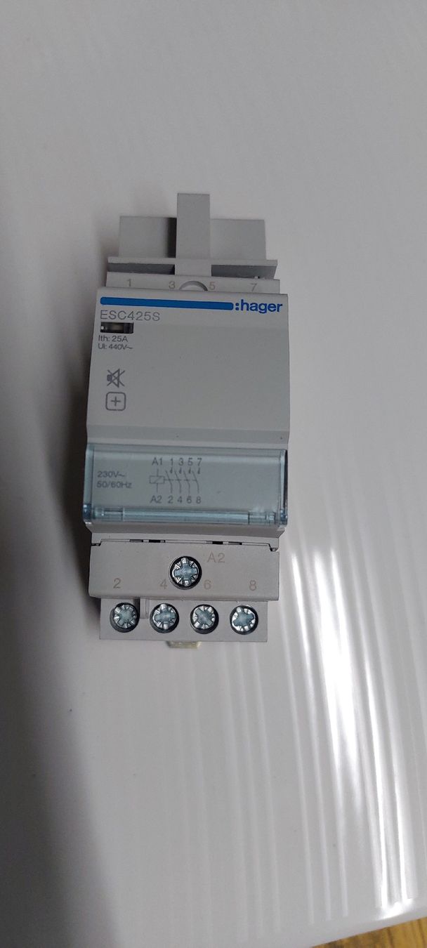 Hager Componenti elettronici: Schütz brummfrei – Nuovo e nell'imballaggio originale da Tägerwilen venduto da Otuan