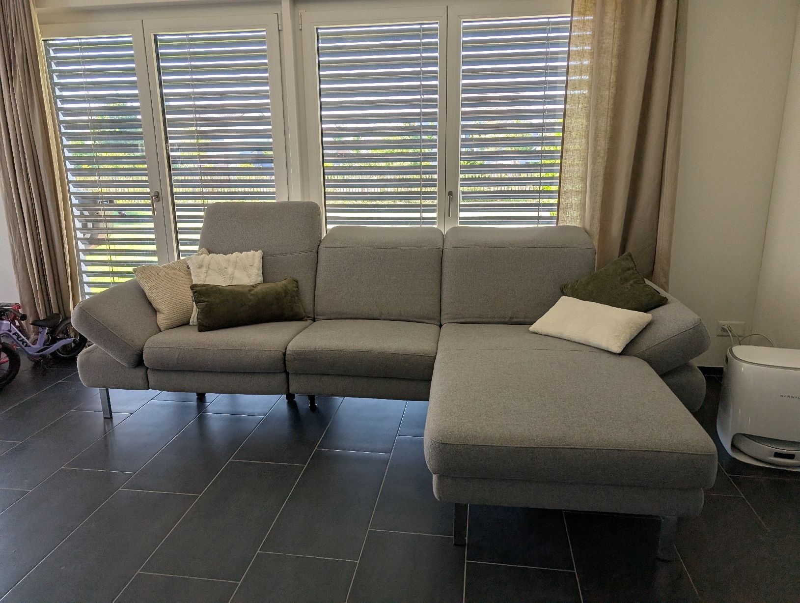 Divani: Sofa super bequem, elektr. Relaxfunktion, grau  – Usato da Berg TG venduto da KatRo 6