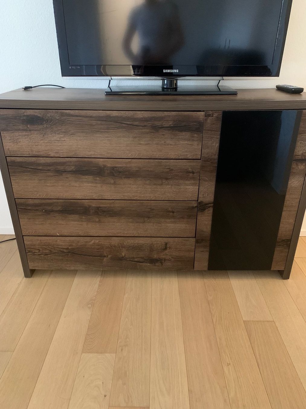Cassettiere: Wooden Cabinet – Usato da Zürich venduto da vic_v5ww