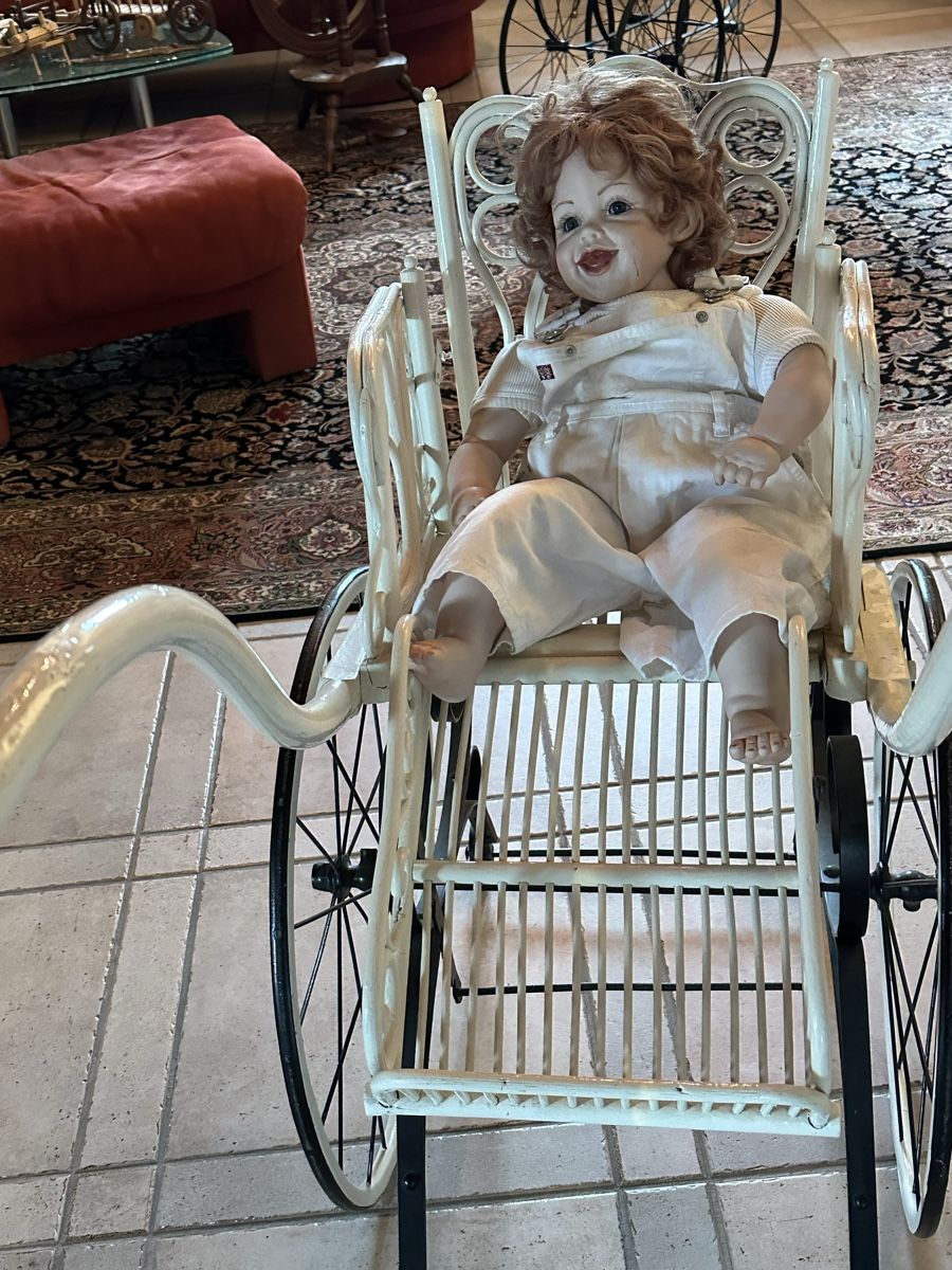 Carrozzine per bambole: Puppen-/Kinderwagen antik – Usato da Seengen venduto da sandma04 1