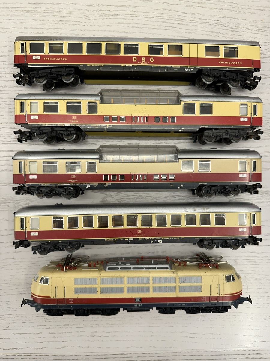 Märklin Modelleisenbahnen: Märklin 3054 DB BR103 TEE Reisezug – Gebraucht aus Lupsingen von New-Haven 3