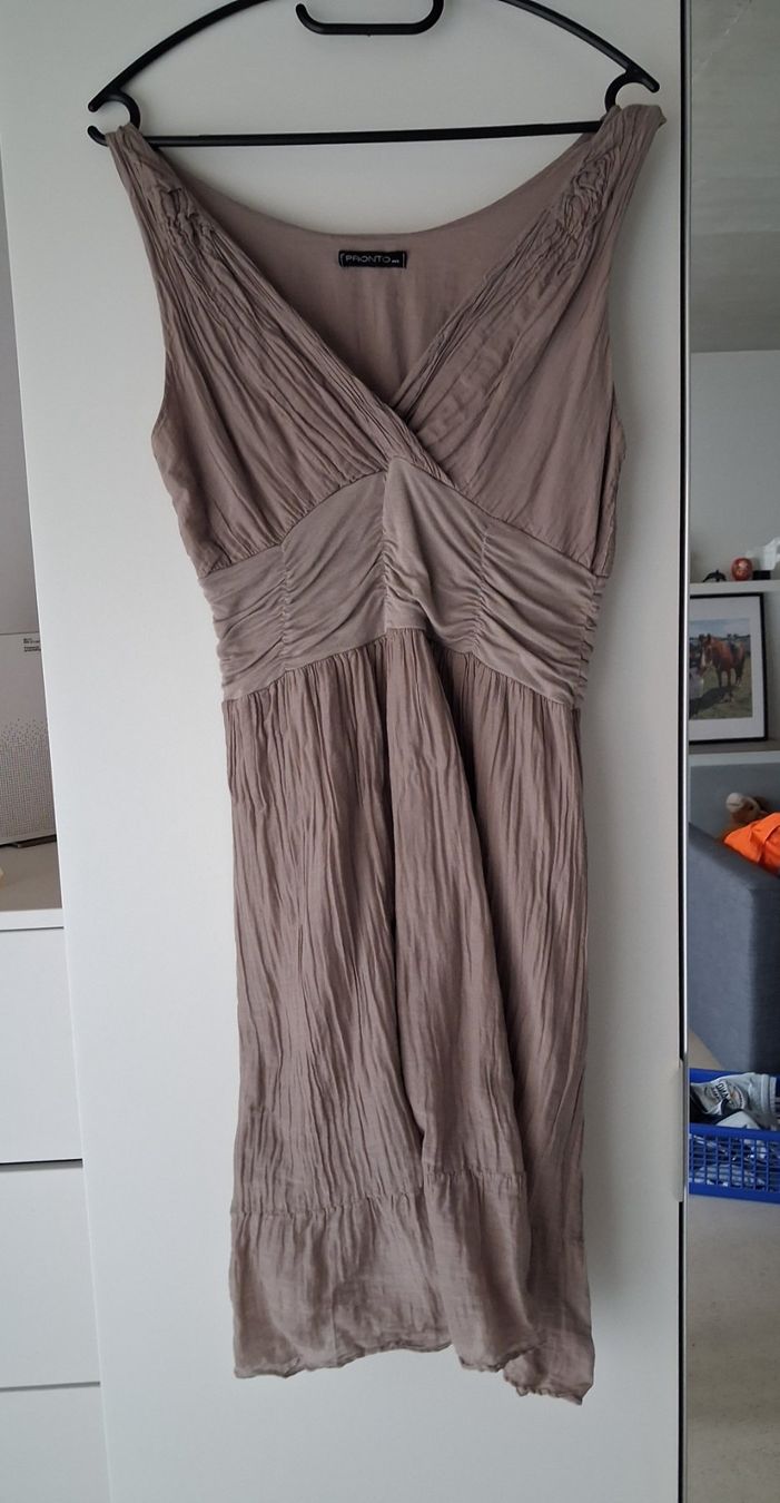 Kleider: Sommerkleid M/L – Gebraucht aus Itingen von LuckyLexy