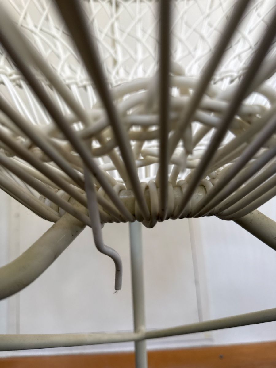 Poltrone: Acapulco Spaghetti-Stuhl weiss – Usato da Zürich venduto da sachen 4