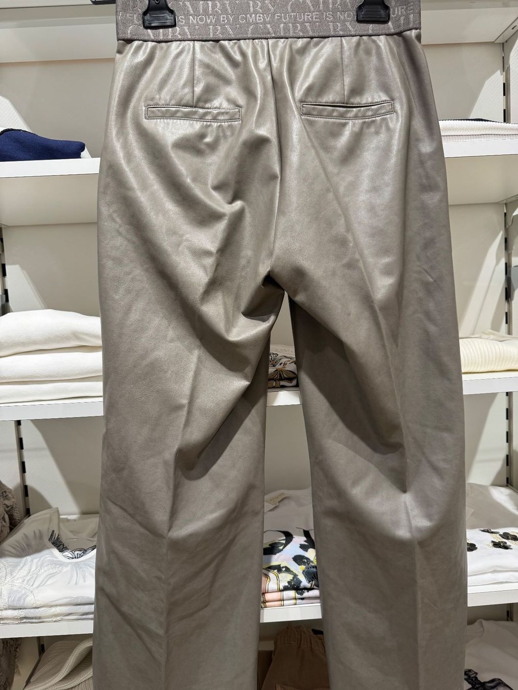 Cambio Hosen: Trendige Kunstlederhose, Cambio, Gr. 36 – Gebraucht aus Oberrohrdorf von maggys15 4