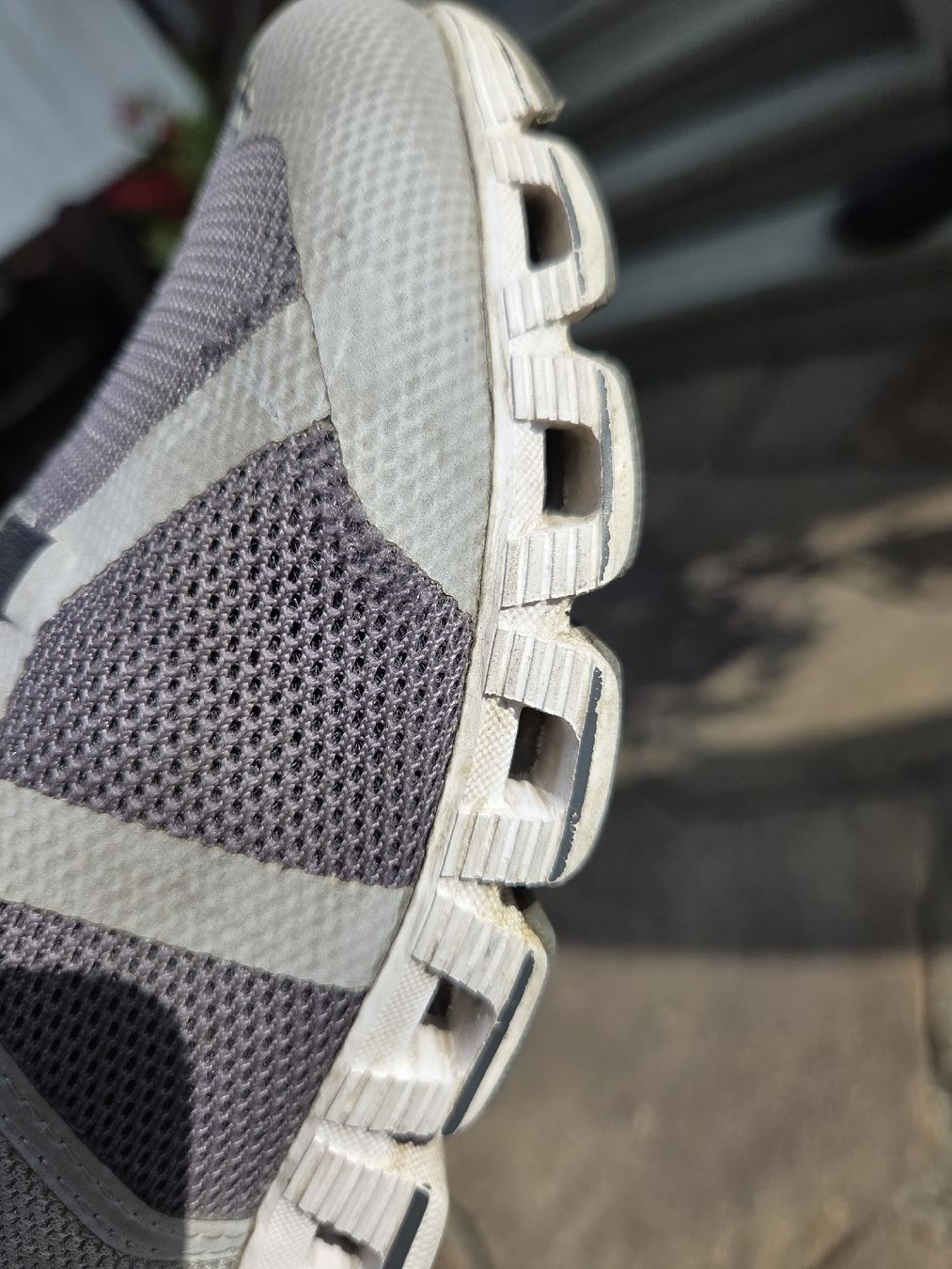 On Scarpe da uomo: ON Cloud Schuhe Herren Grösse 40.5 grau  – Usato da Winterthur venduto da cherzli02 6