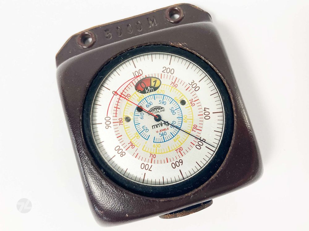 Altimètre Vintage Swiss Made Thommen – 0 à 21000 Pieds / 6400 Mètres – Avec étui