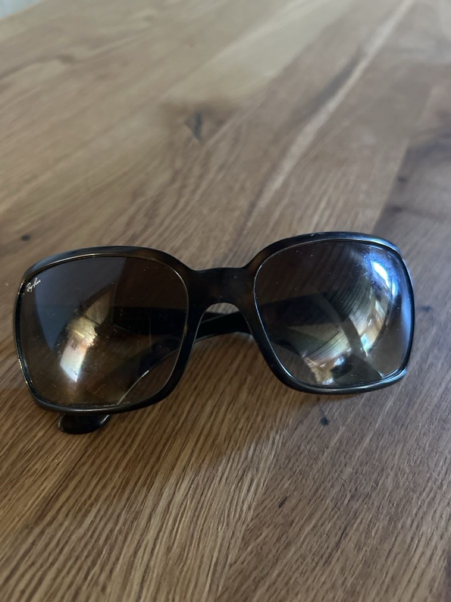 Ray-Ban Occhiali & Lenti: Ray Ban Sonnenbrille – Usato da Savognin venduto da Miss-Baerbl