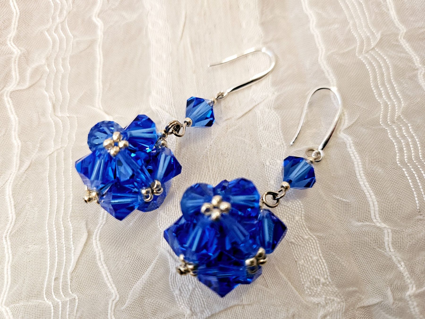 Orecchini pendenti & Orecchini a lobo: Swarovski Perlen Ohrringe Sapphire – Nuovo (secondo la descrizione) da Dietikon venduto da Eleda 1