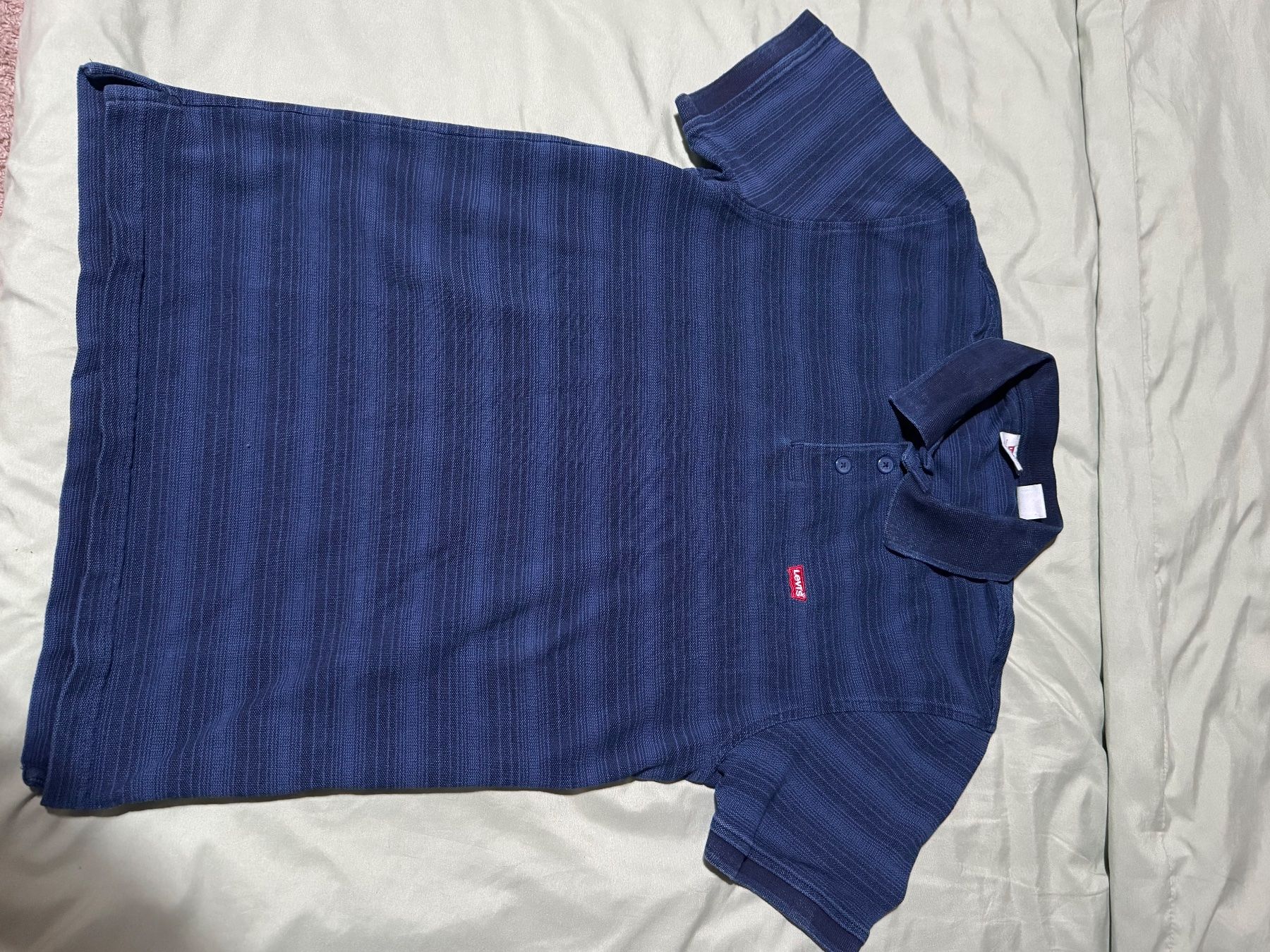 Levi's Magliette Polo: Lévis taille S – Usato da Biel/Bienne venduto da sou_t9dm