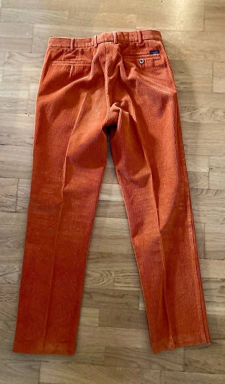 Burberry Pantaloni: Pantalon Burberry 48 – Nuovo (secondo la descrizione) da Lausanne venduto da duvy 3
